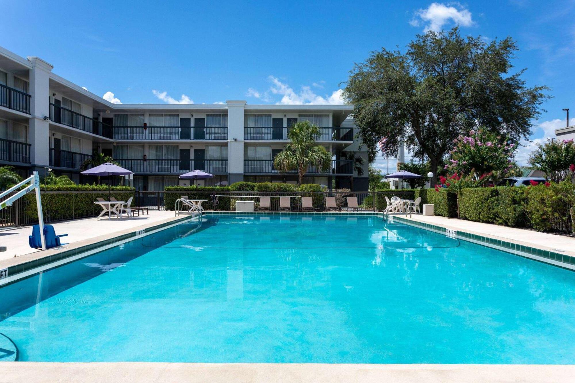 Ramada By Wyndham Altamonte Springs Near I-4 Hotel Luaran gambar